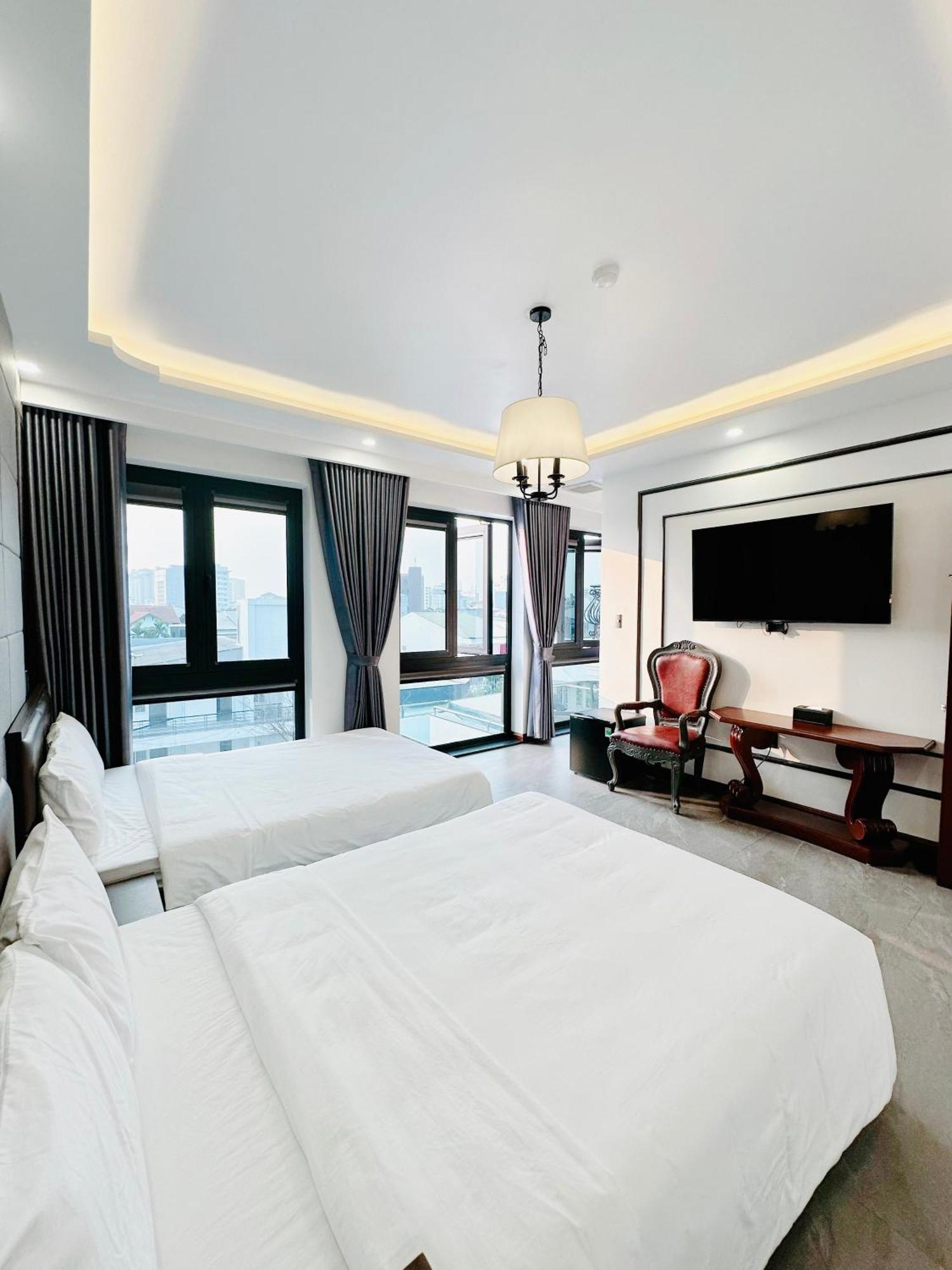 Sala Hotel Hue Bagian luar foto