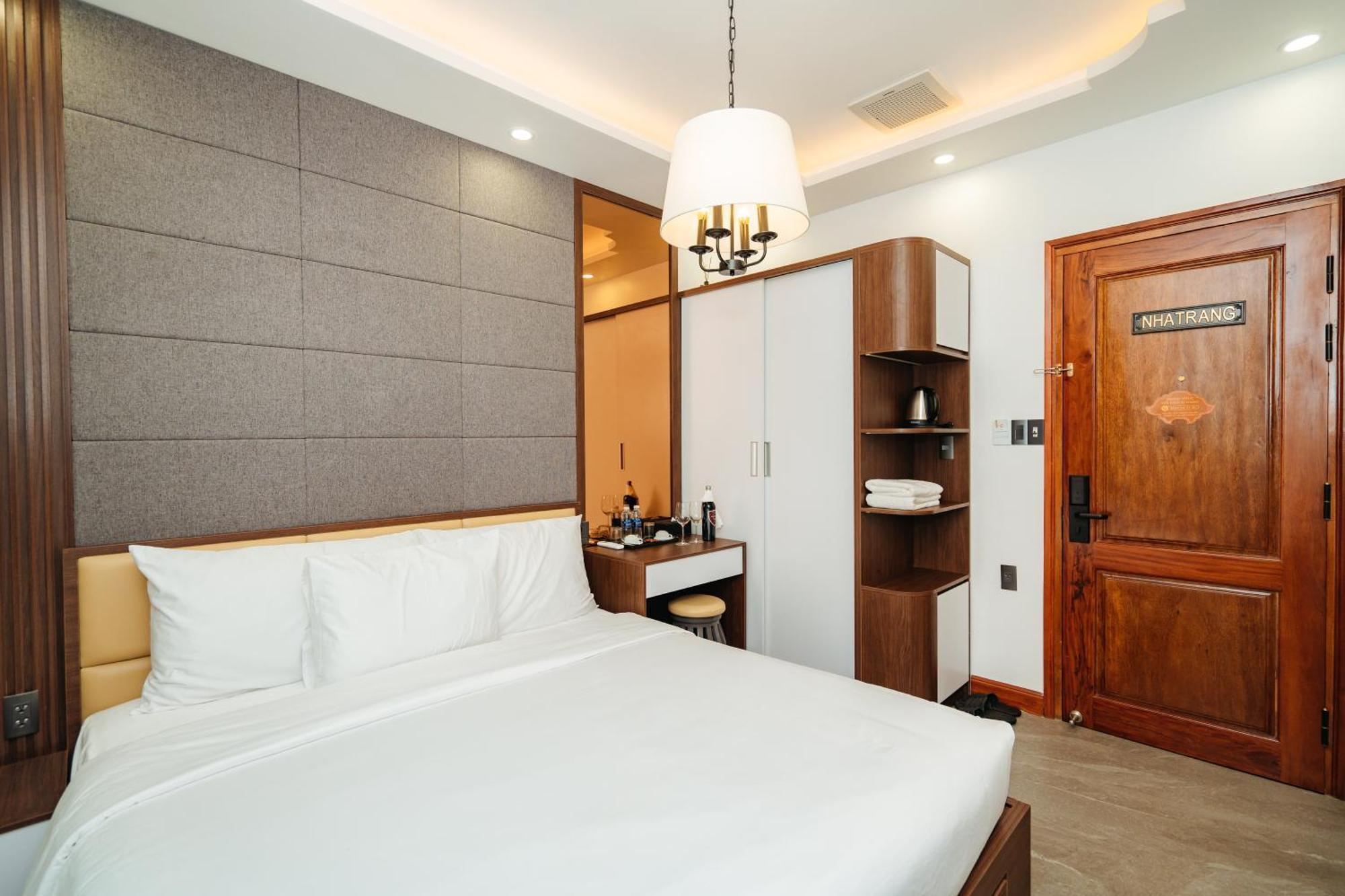 Sala Hotel Hue Bagian luar foto
